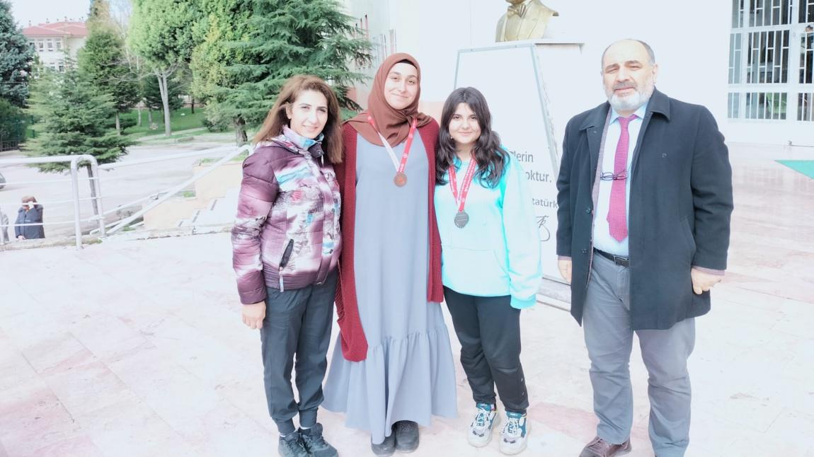 Bilek Güreşinde Türkiye Finallerine Katılmaya Hak Kazandık